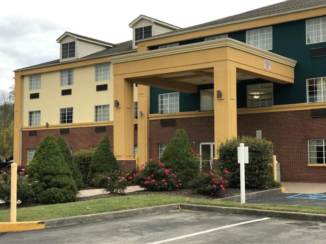 Days Inn By Wyndham Norton Exteriér fotografie